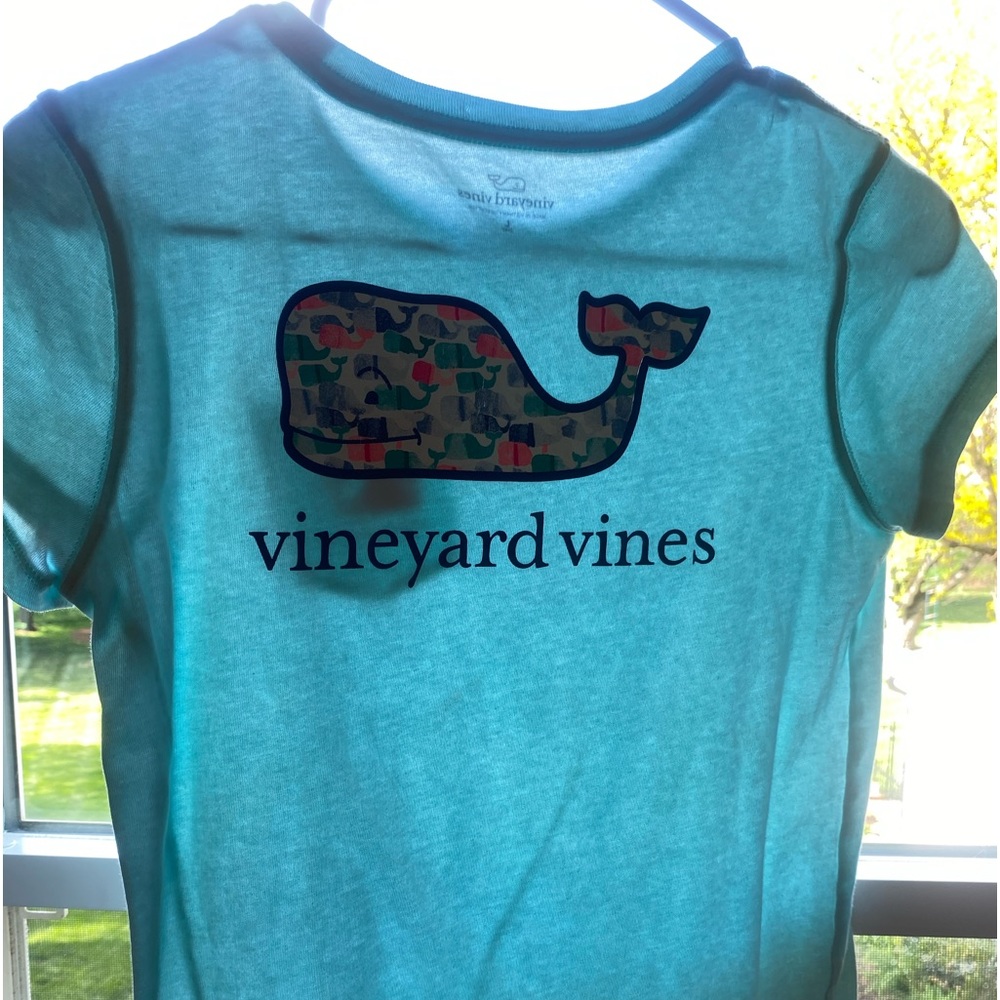 Vineyard Vines Youth Large Whale shirt